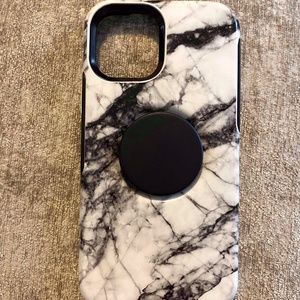 IPhone 12 OtterBox Case with Pop Socket
